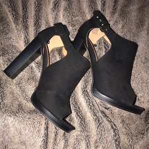 H&M peep toe booties in black
